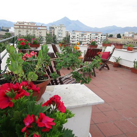 A' To Casa Lolli Hotel Palermo Bagian luar foto